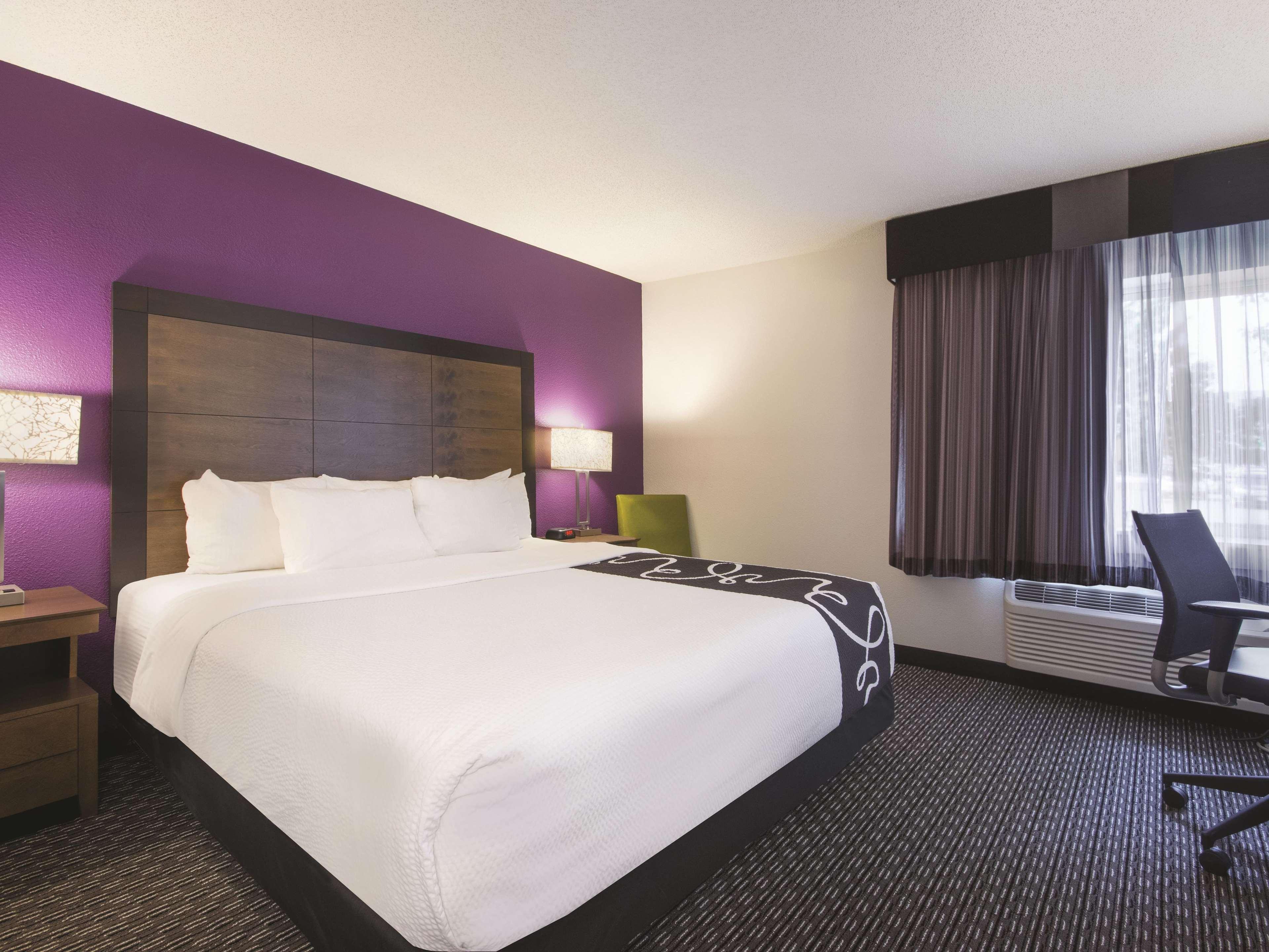 La Quinta By Wyndham Hartford Bradley Airport Hotel Windsor Locks Exterior foto