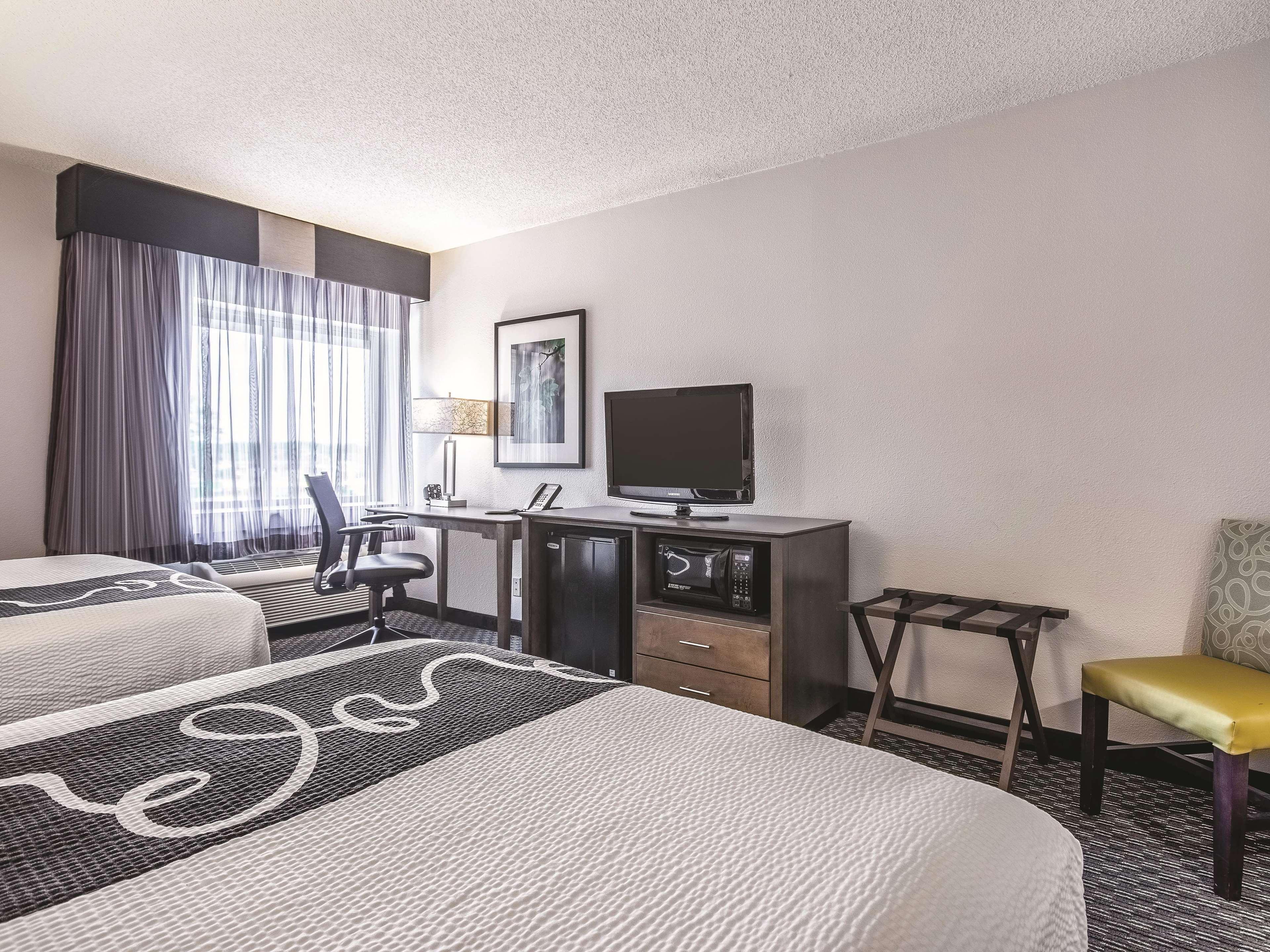 La Quinta By Wyndham Hartford Bradley Airport Hotel Windsor Locks Exterior foto