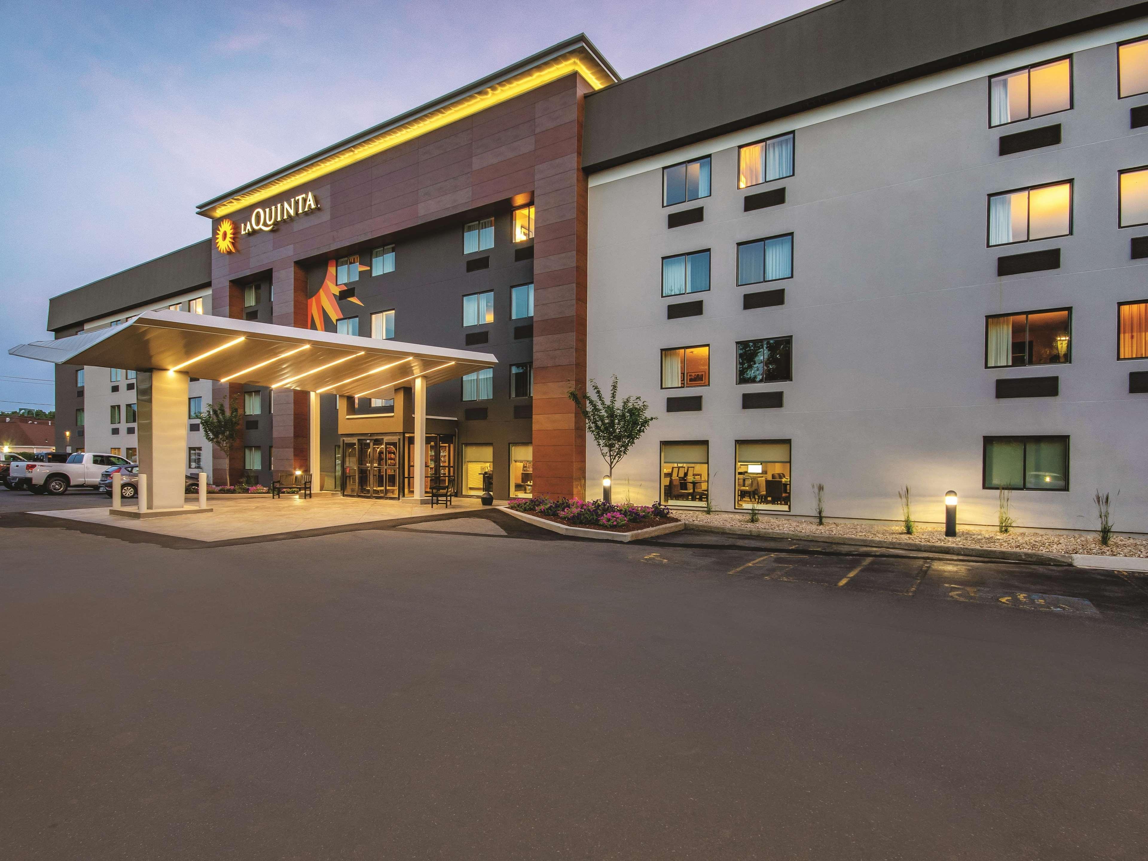La Quinta By Wyndham Hartford Bradley Airport Hotel Windsor Locks Exterior foto